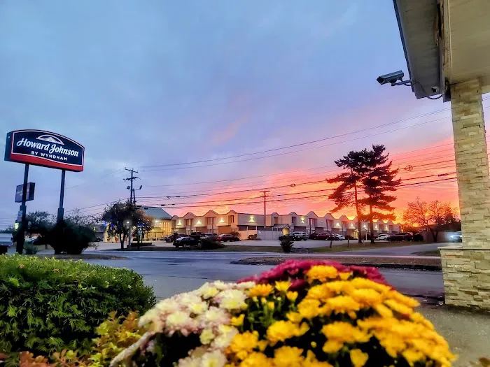 Howard Johnson by Wyndham Bangor 4