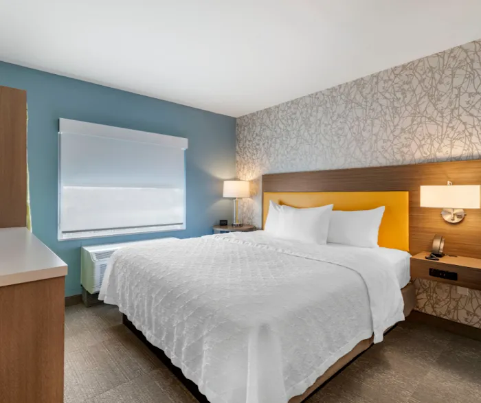 Home2 Suites by Hilton Bangor 4