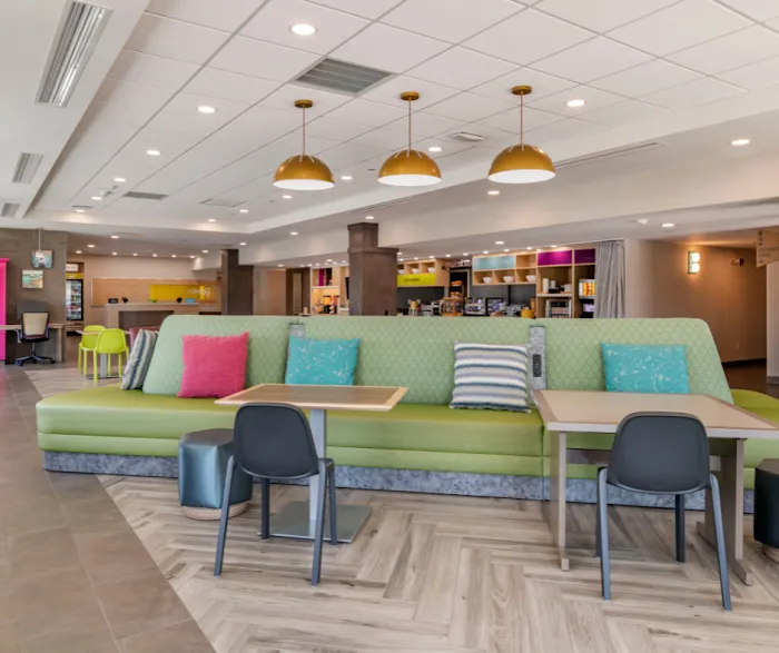 Home2 Suites by Hilton Bangor 4
