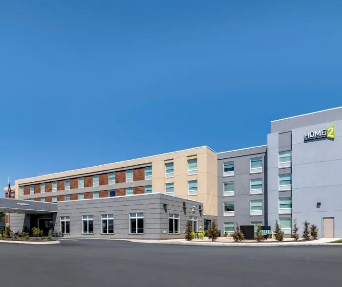 Home2 Suites by Hilton Bangor 4