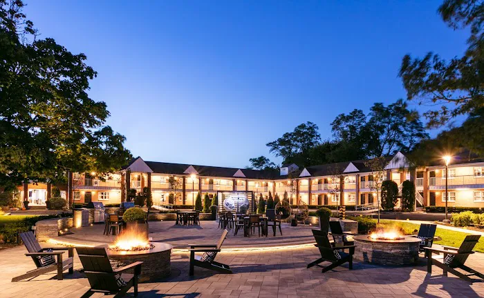 The Cove Hotel 4