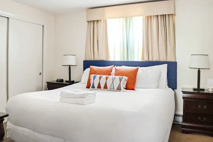 The Beverly Hotel 4