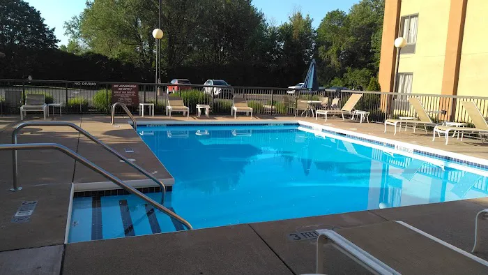 SureStay Plus Presque Isle Erie 4