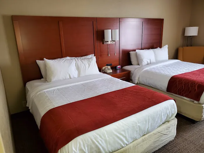 SureStay Plus Presque Isle Erie 4