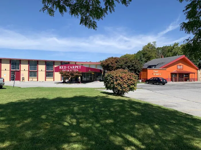 Red Carpet Inn & Suites Ebensburg, PA 4