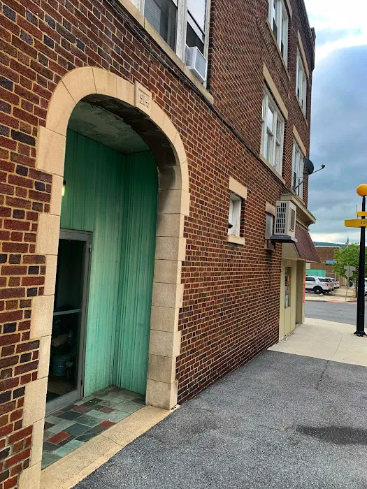Downtown Altoona Luxury Furnished Apartments 4