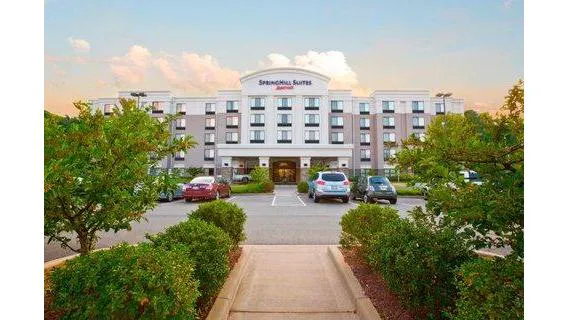 SpringHill Suites Pittsburgh Mills 4