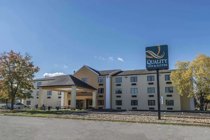 Quality Inn & Suites 4