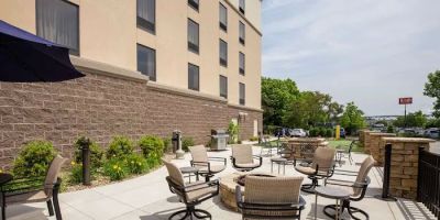 Hampton Inn & Suites Pittsburgh/Harmarville