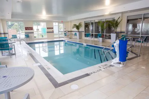 TownePlace Suites Pittsburgh Harmarville 4