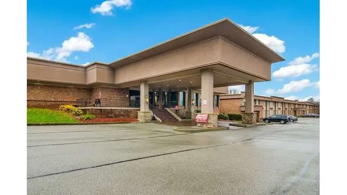 Comfort Inn & Suites 4