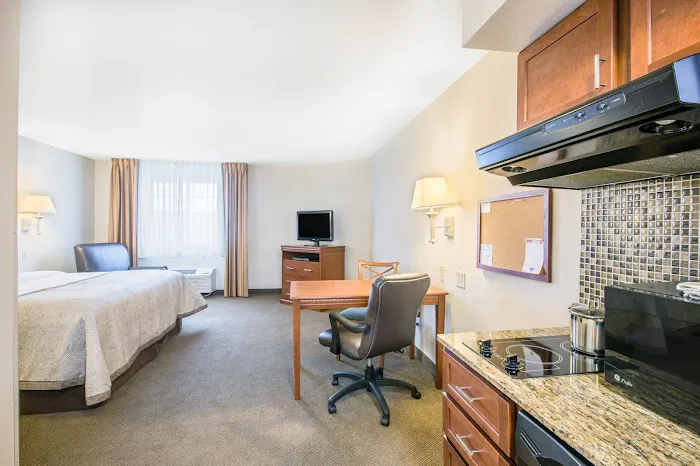 Candlewood Suites Pittsburgh-Cranberry by IHG 4