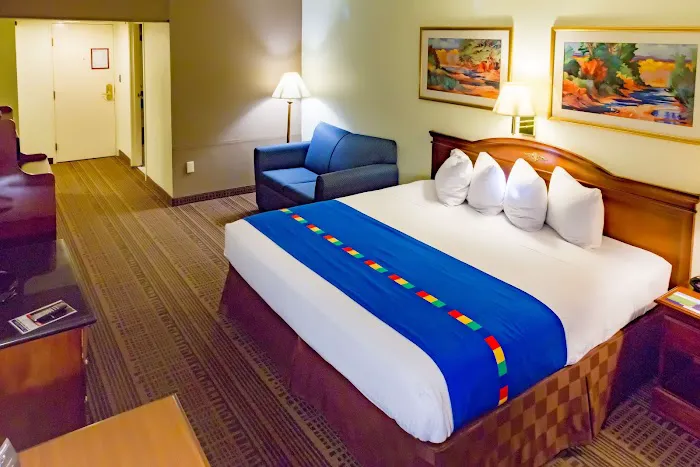 Park Inn by Radisson Sharon, PA 4