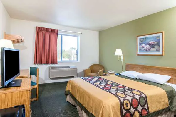 Super 8 by Wyndham West Middlesex/Sharon Area 4