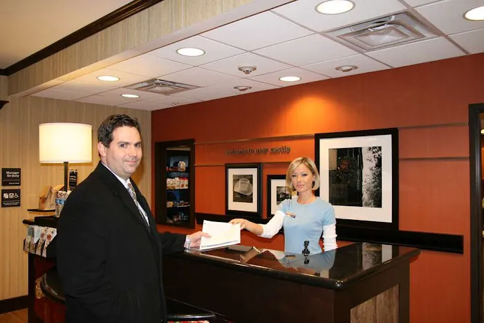 Hampton Inn & Suites New Castle 4