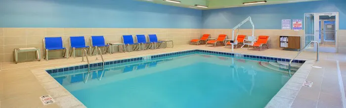 Holiday Inn Express & Suites New Castle by IHG 4
