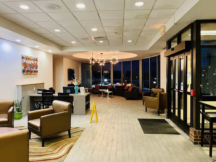 Ramada by Wyndham Beaver Falls 4