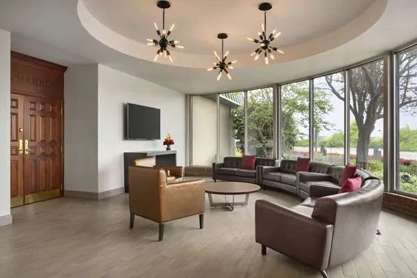 Ramada by Wyndham Beaver Falls 4