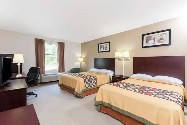 Super 8 by Wyndham Beaver Falls 4