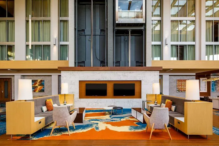 DoubleTree by Hilton Hotel Pittsburgh - Cranberry 4
