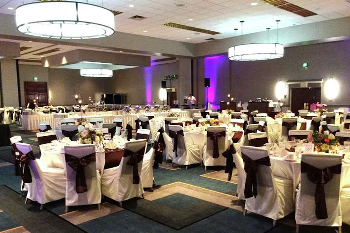 DoubleTree by Hilton Hotel Pittsburgh - Cranberry 4