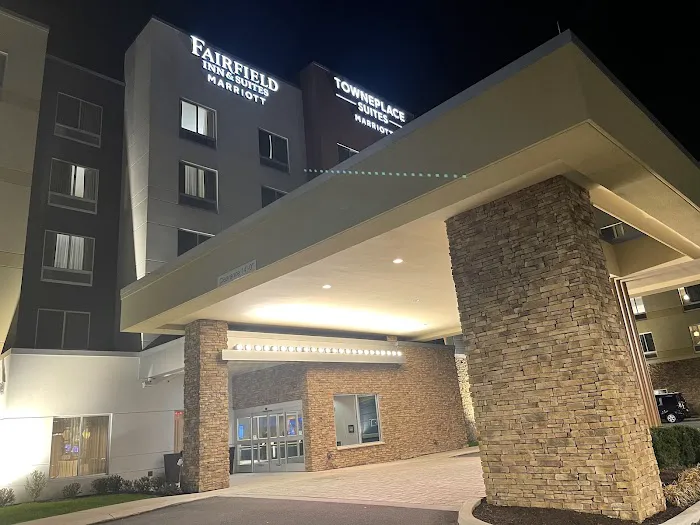 Fairfield Inn & Suites Altoona 4