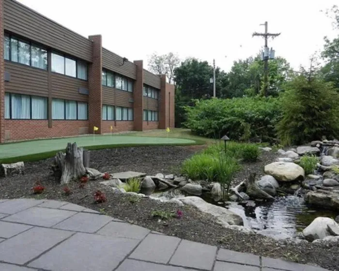 Suburban Studios Altoona 4