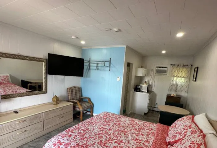 Old Orchard Beach Motel 4