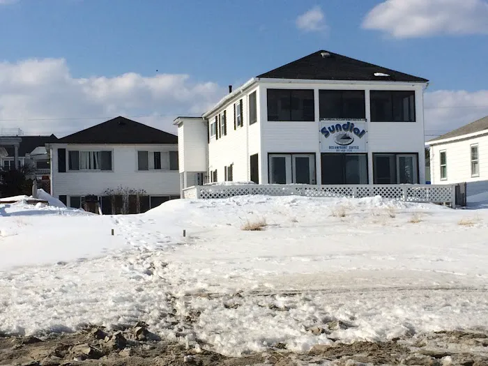 Sundial Oceanfront Suites 4