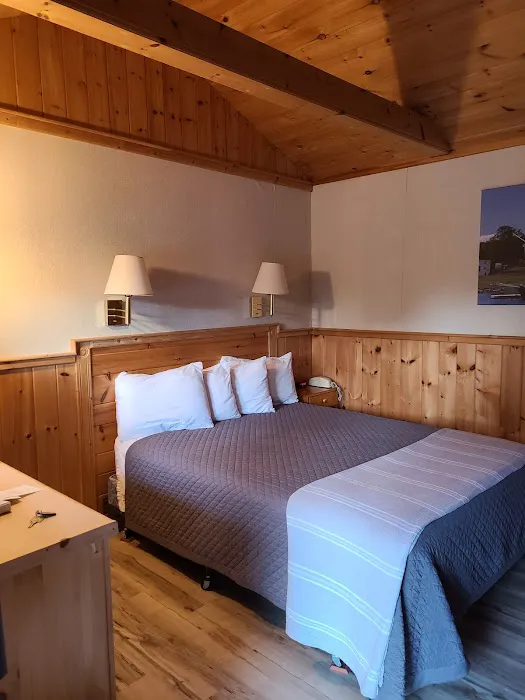 Wiscasset Woods Lodge 4