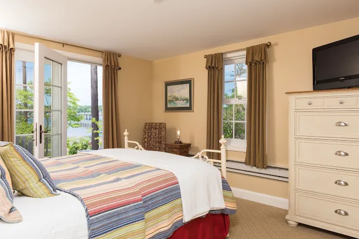 Sheepscot Harbour Village Resort 4