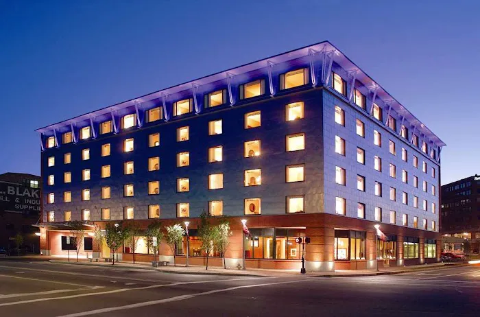 Hilton Garden Inn Portland Downtown Waterfront 5