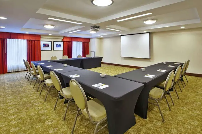 Hilton Garden Inn Portland Downtown Waterfront 5
