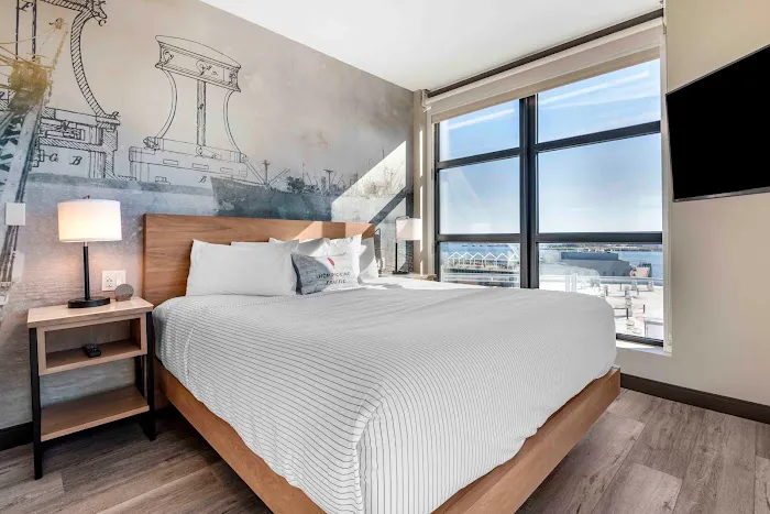 Cambria Hotel Portland Downtown Old Port 5
