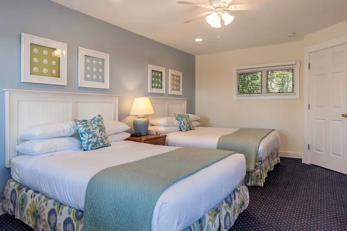 Glen Cove Inn and Suites 4