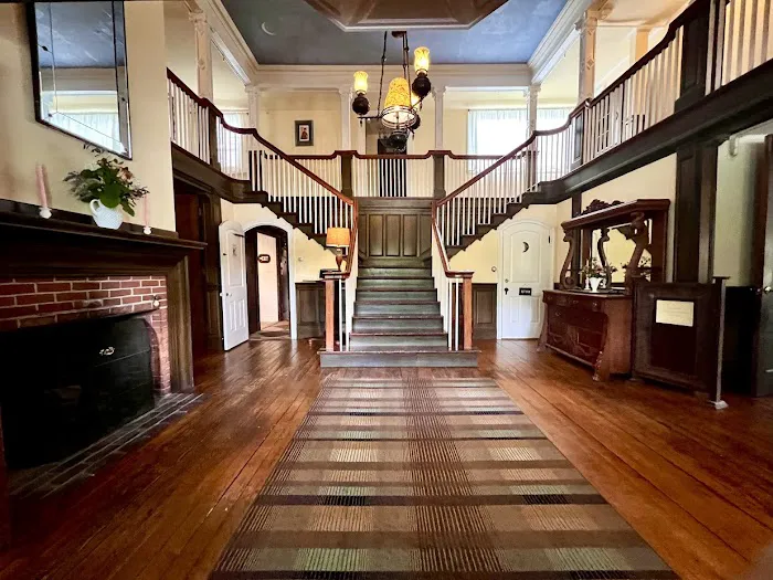 Barncastle Hotel + Restaurant 5