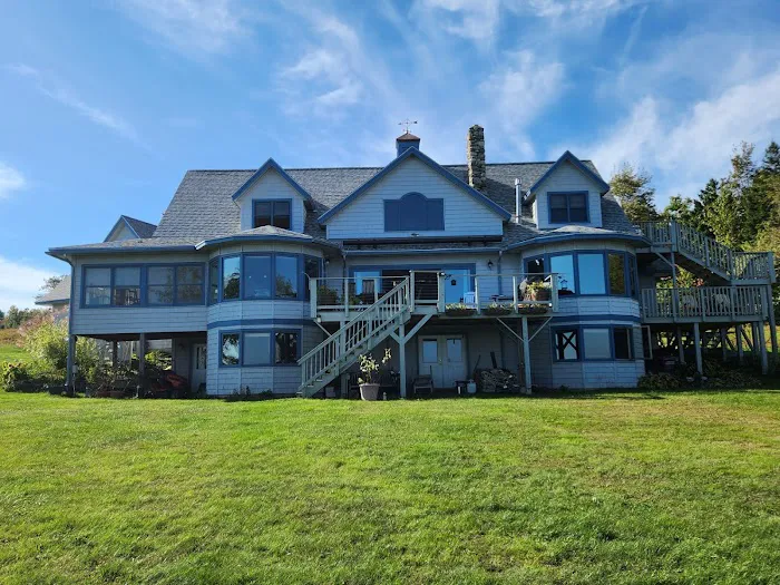 Wave Walker Cottage and Suite 4