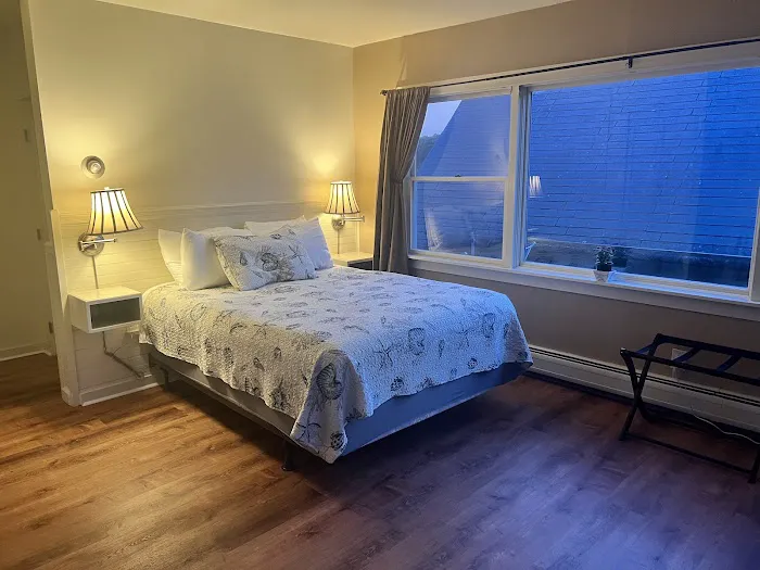 Inn on the Harbor 4