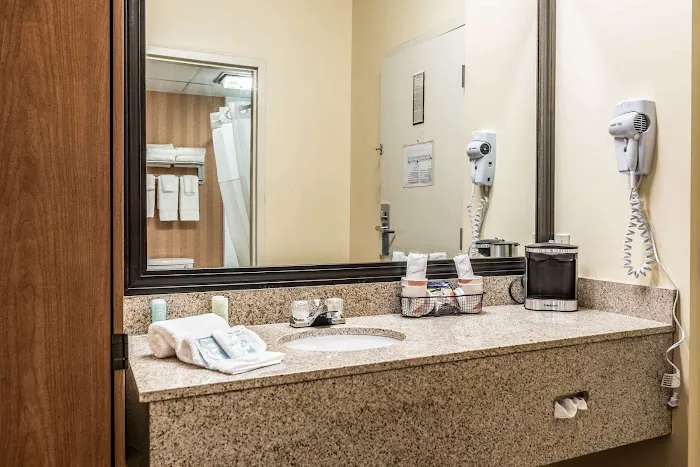 Quality Inn Bangor Airport 4