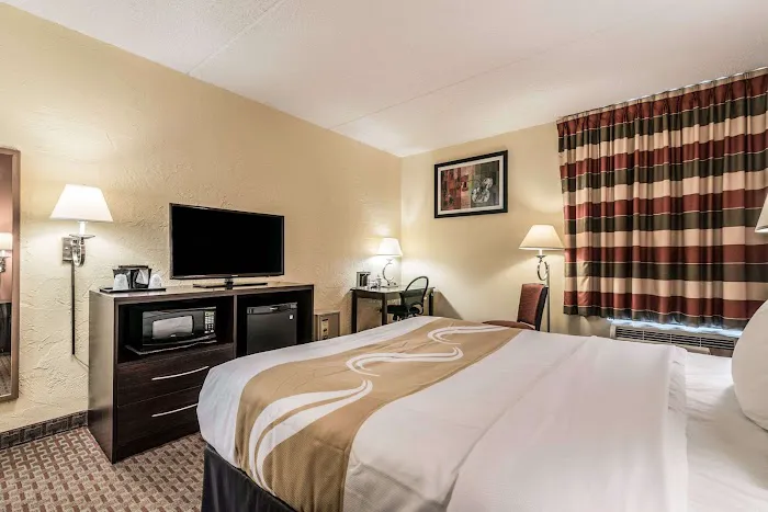 Quality Inn Bangor Airport 4