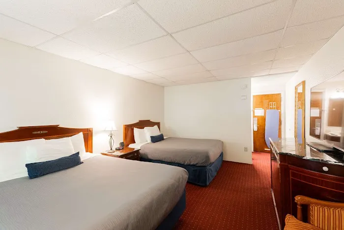 Fireside Inn & Suites Bangor 4