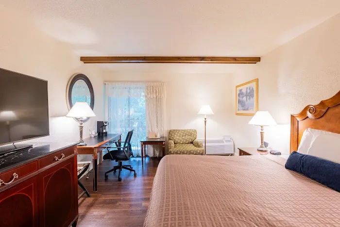 Fireside Inn & Suites Bangor 4