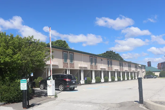 Fireside Inn & Suites Bangor 4