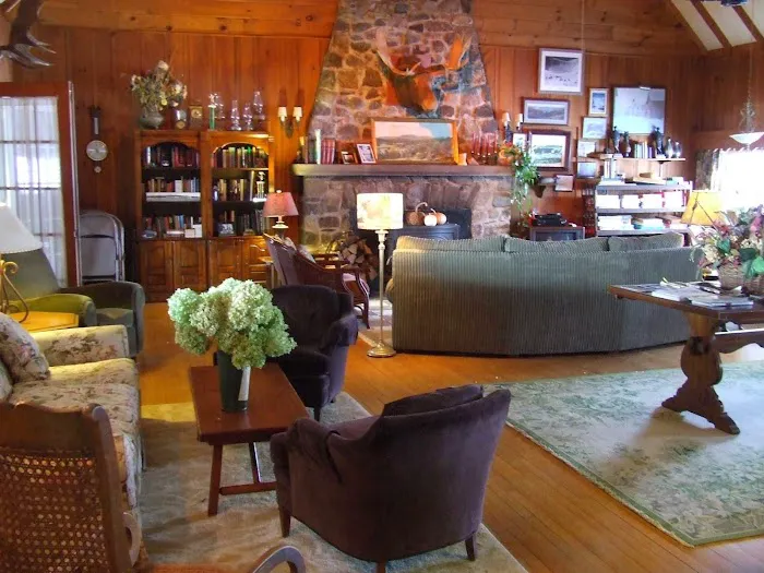 Country Club Inn 4