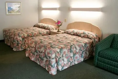 Town 'N Country Family Resort 5