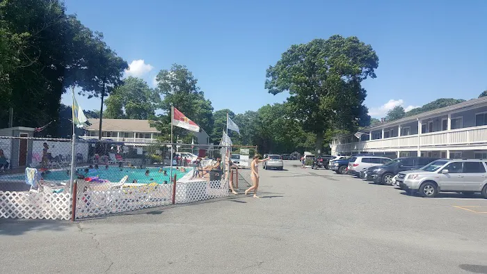 Town 'N Country Family Resort 5