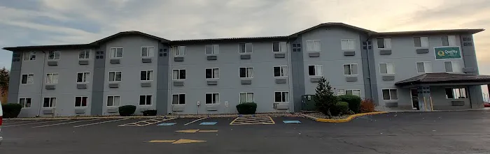 Quality Inn 4