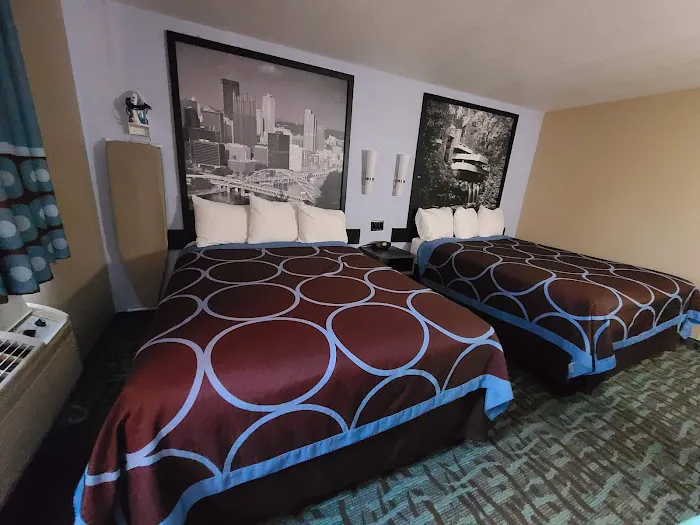 Super 8 by Wyndham Johnstown 4