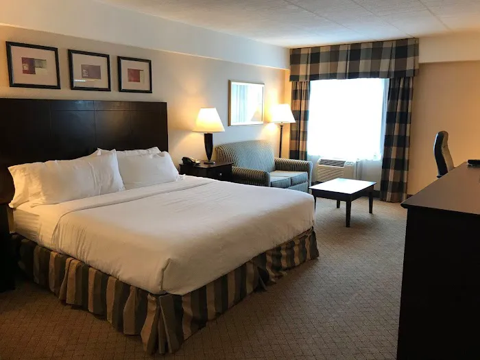Holiday Inn Johnstown-Downtown by IHG 4