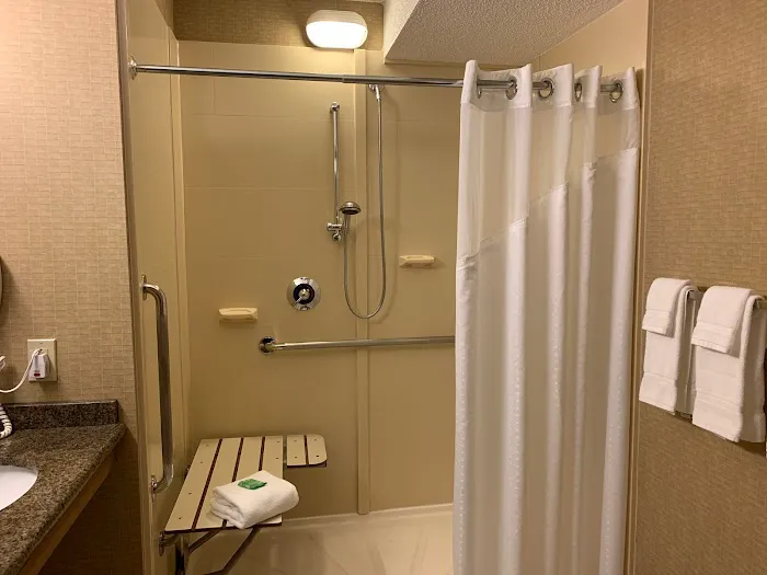 Holiday Inn Johnstown-Downtown by IHG 4